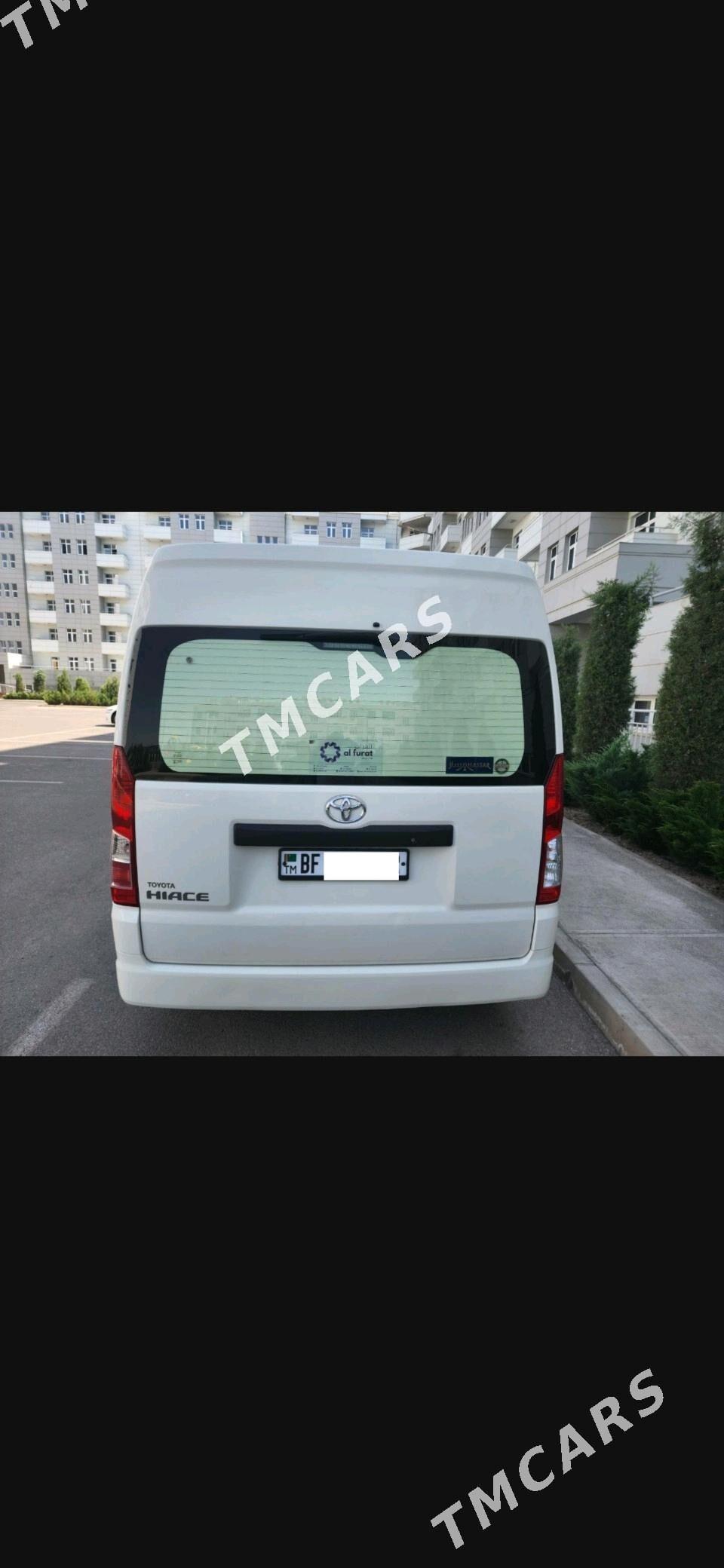 Toyota Hiace 2020 - 700 000 TMT - Мары - img 9