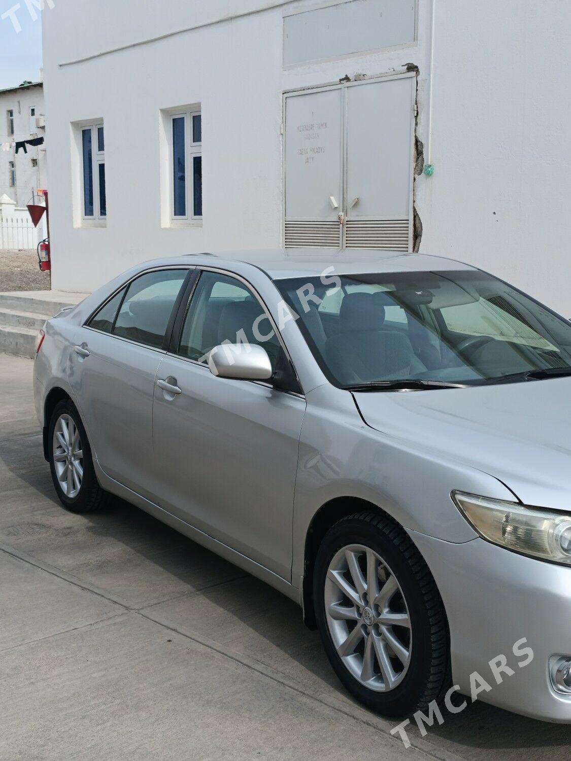 Toyota Camry 2010 - 124 000 TMT - Balkanabat - img 5