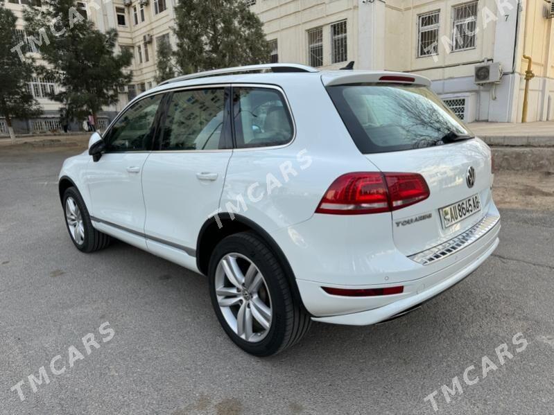 Volkswagen Touareg 2012 - 430 000 TMT - Ашхабад - img 3