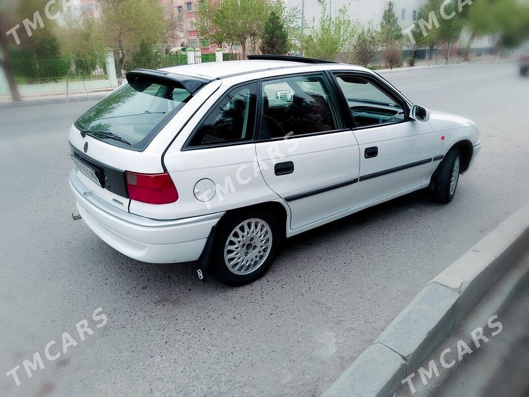 Opel Astra 1994 - 35 000 TMT - Мары - img 3