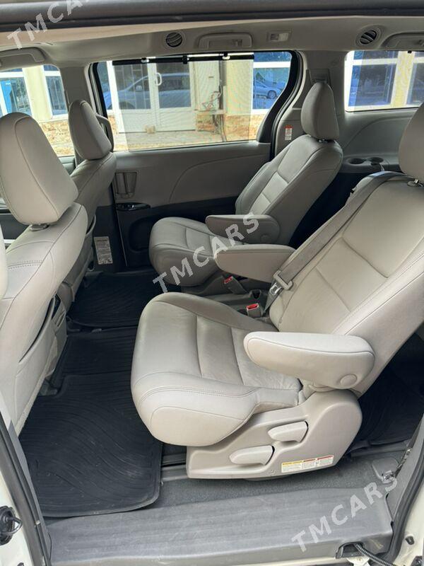 Toyota Sienna 2019 - 450 000 TMT - Balkanabat - img 8