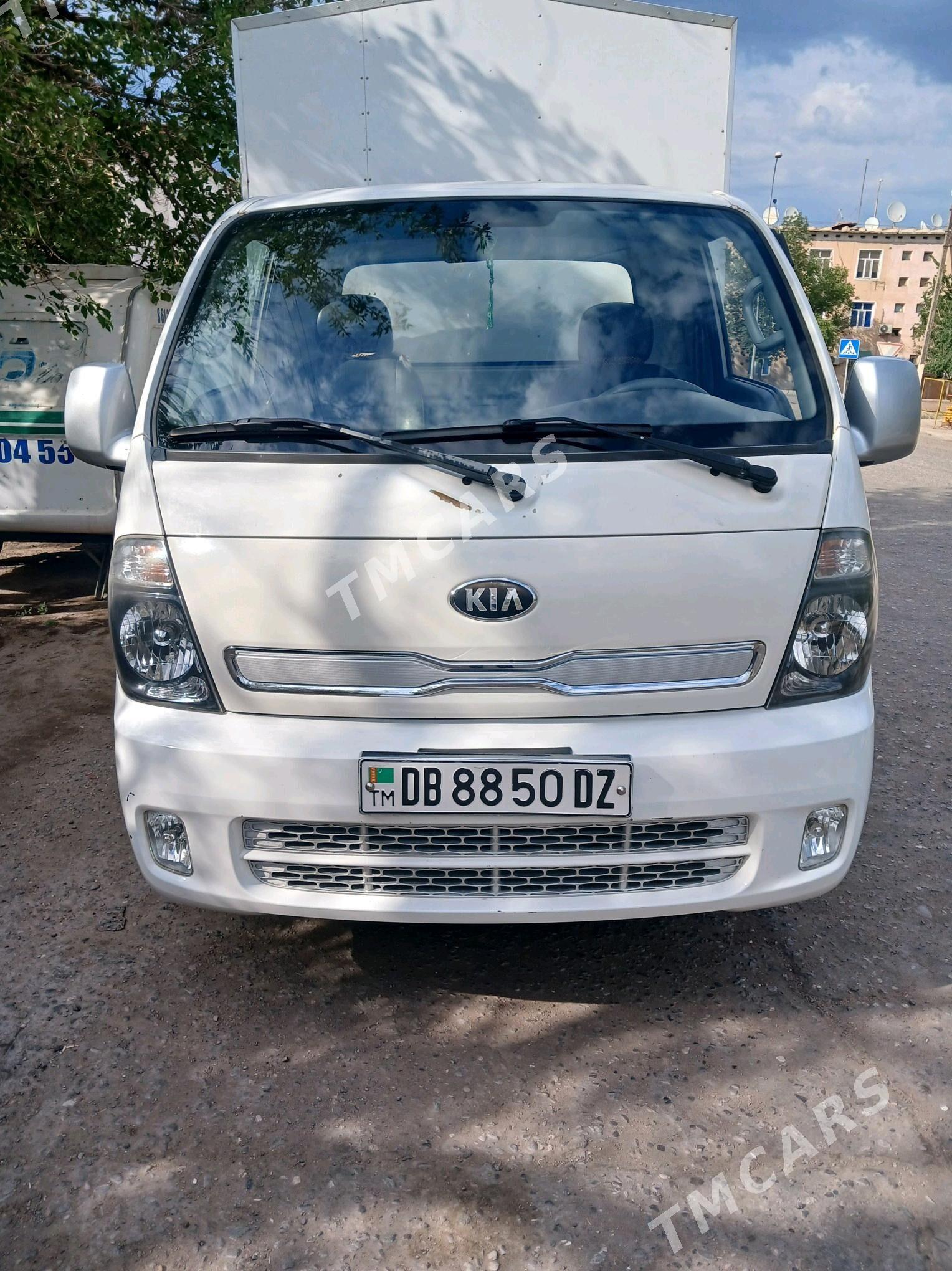 Kia Bongo 2013 - 185 000 TMT - Дашогуз - img 2