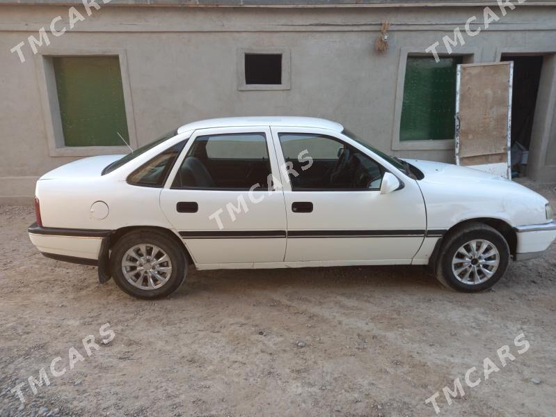 Opel Vectra 1992 - 18 000 TMT - Мары - img 8