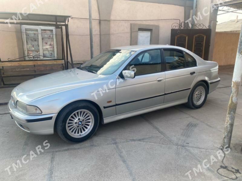 BMW 528 2000 - 70 000 TMT - Векильбазар - img 3