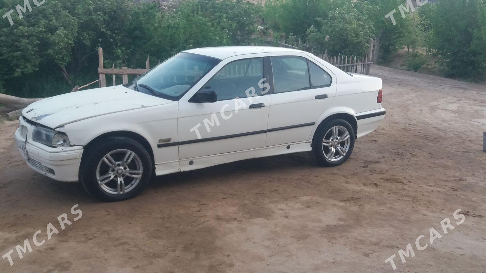 BMW 320 1991 - 15 000 TMT - Бабадайхан - img 3