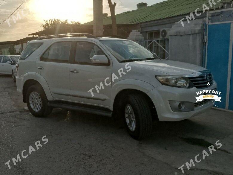 Toyota Fortuner 2013 - 350 000 TMT - Aşgabat - img 4