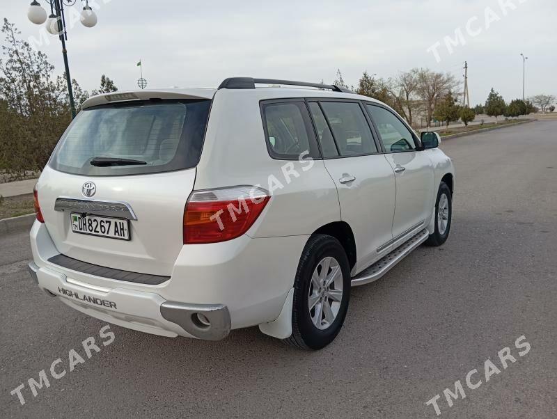 Toyota Highlander 2010 - 230 000 TMT - Бахарден - img 3