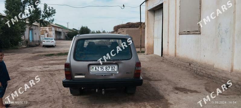 Volvo 240 1989 - 13 000 TMT - Гурбансолтан Едже - img 2