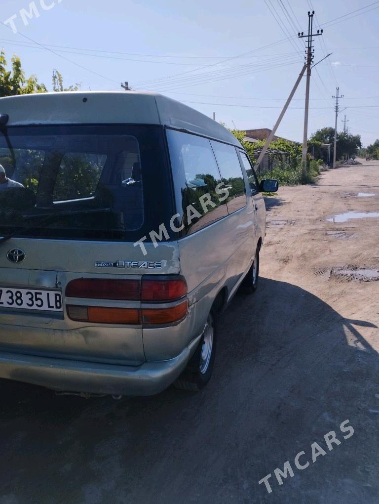 Toyota Town Ace 1993 - 35 000 TMT - Саят - img 4