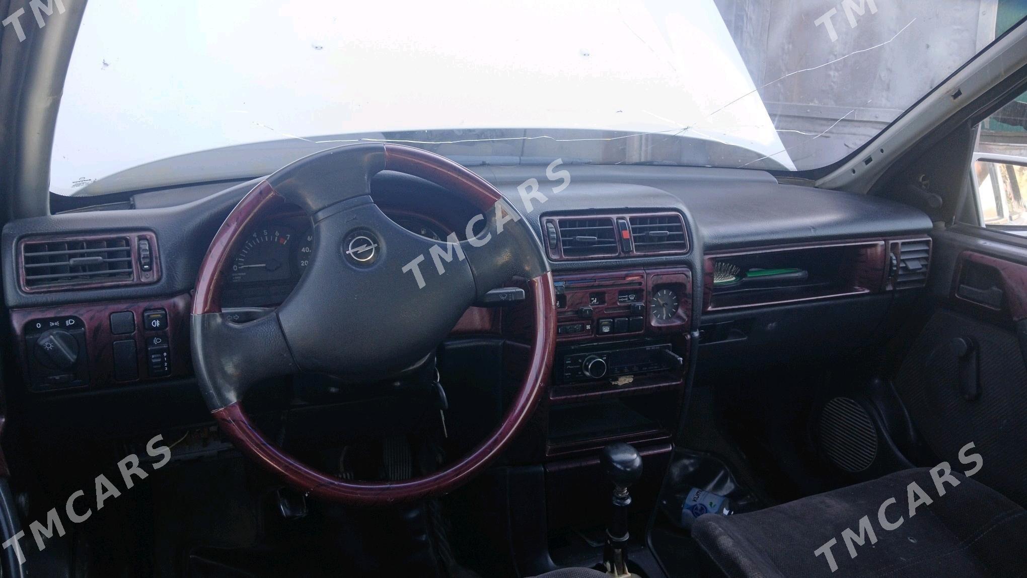 Opel Vectra 1992 - 32 000 TMT - Türkmenbaşy - img 4