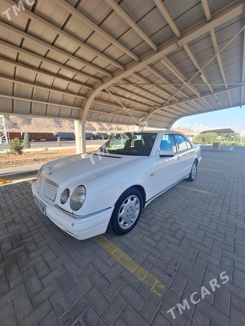 Mercedes-Benz E320 1997 - 80 000 TMT - Türkmenbaşy - img 2