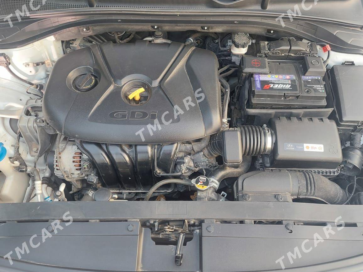 Hyundai Elantra GT 2019 - 210 000 TMT - 10 мкр - img 6