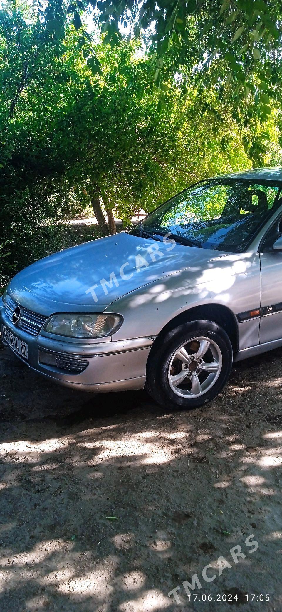 Opel Omega 1994 - 35 000 TMT - Болдумсаз - img 3