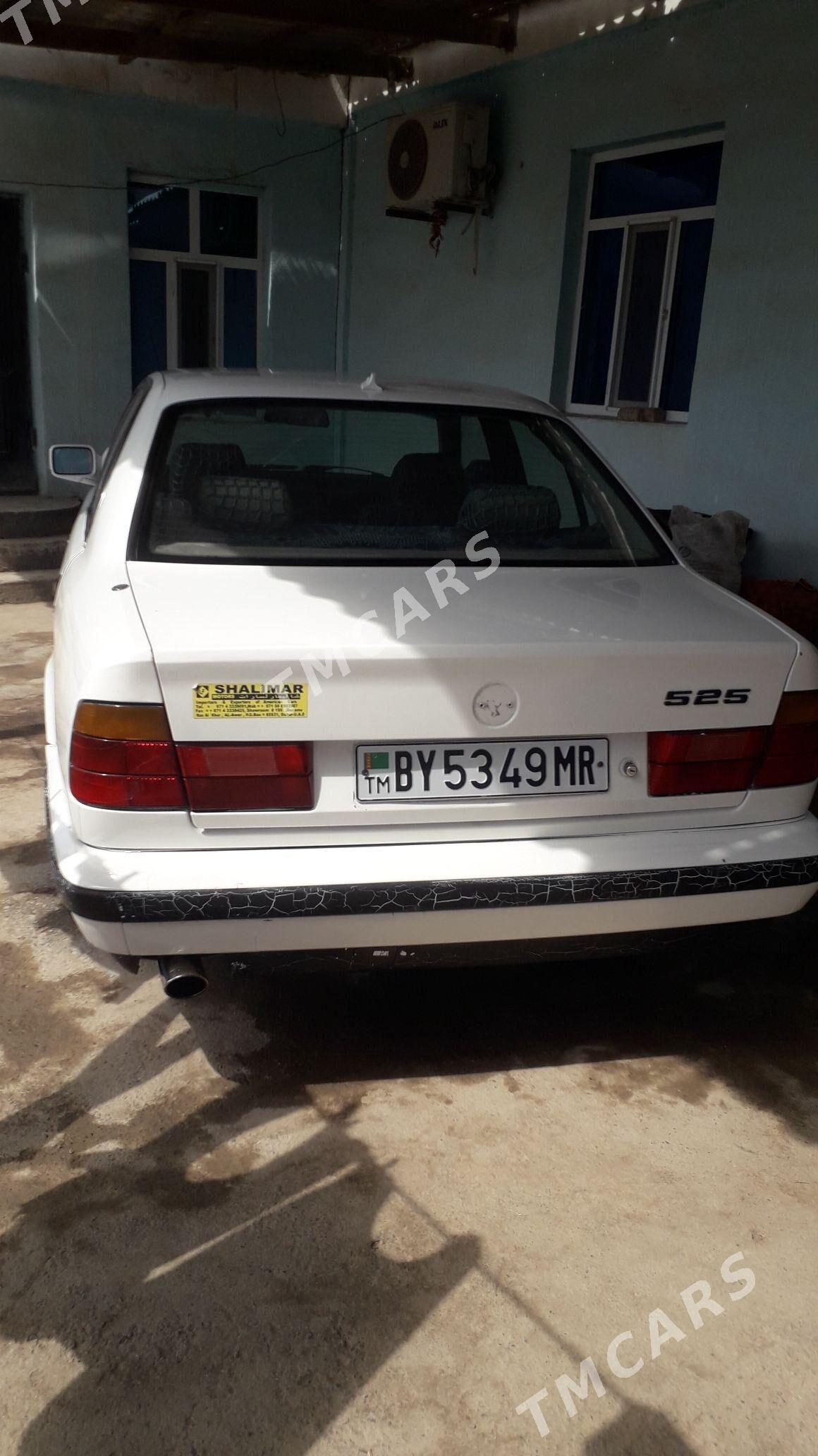 BMW 520 1990 - 45 000 TMT - Wekilbazar - img 3