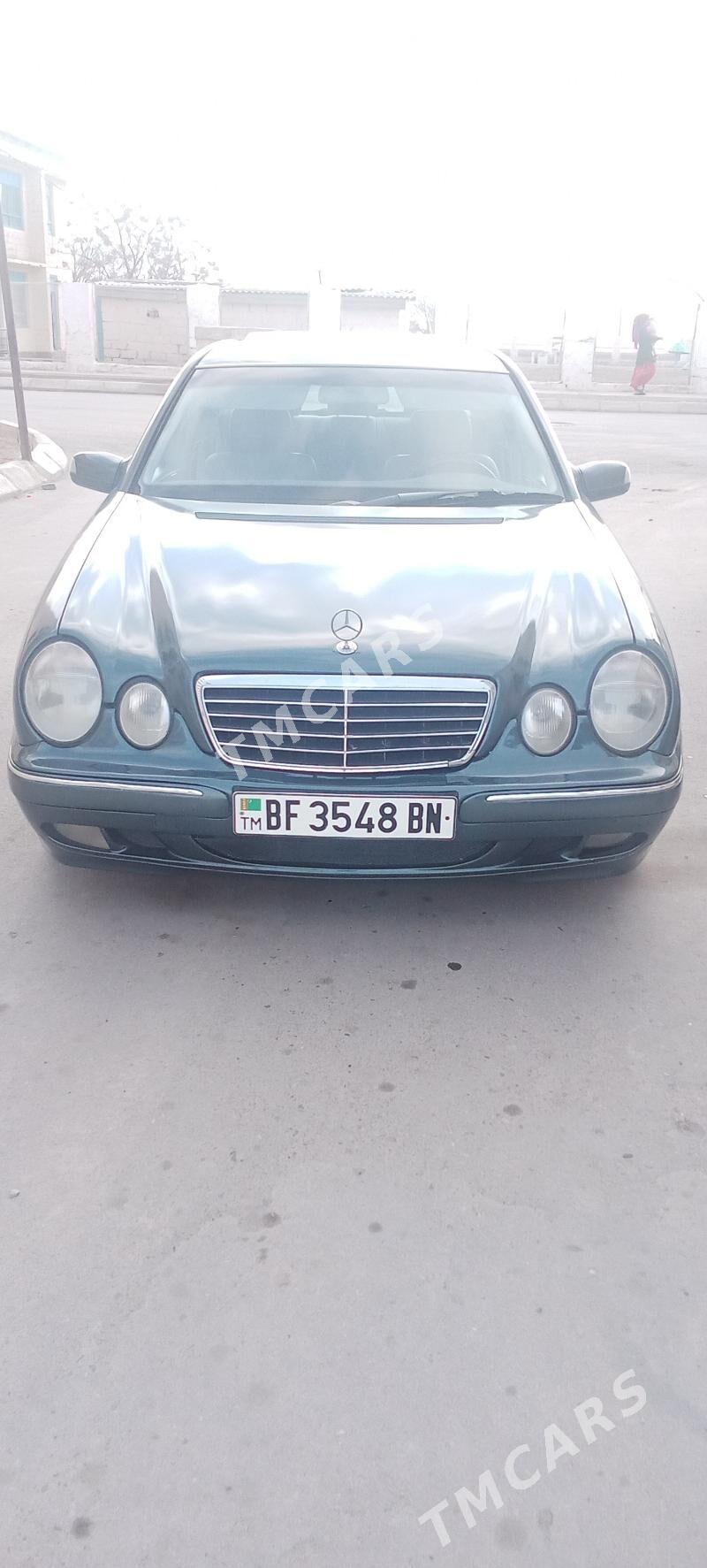 Mercedes-Benz E320 2000 - 90 000 TMT - Türkmenbaşy - img 3