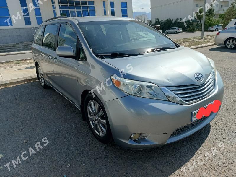 Toyota Sienna 2015 - 275 000 TMT - Ашхабад - img 2