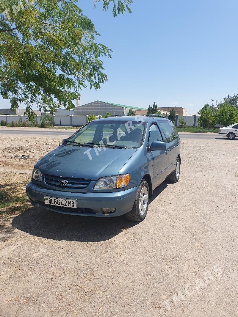 Toyota Sienna 2001 - 130 000 TMT - Байрамали - img 2