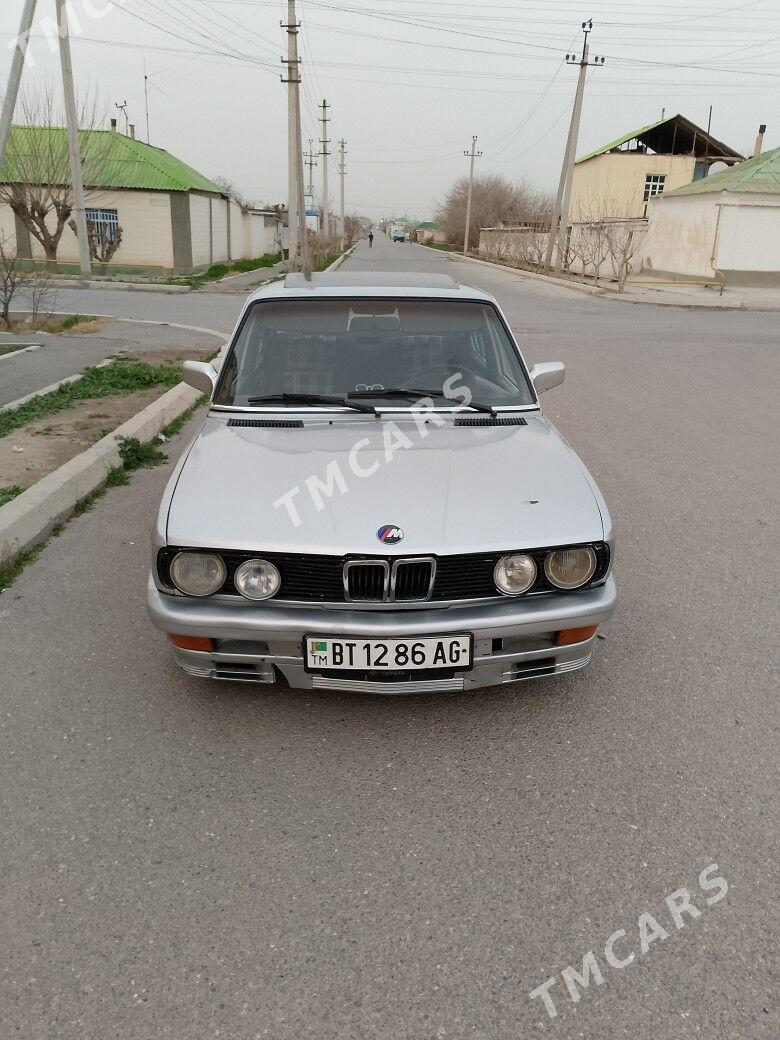 BMW 3 Series 1989 - 14 000 TMT - Гёкдже - img 3