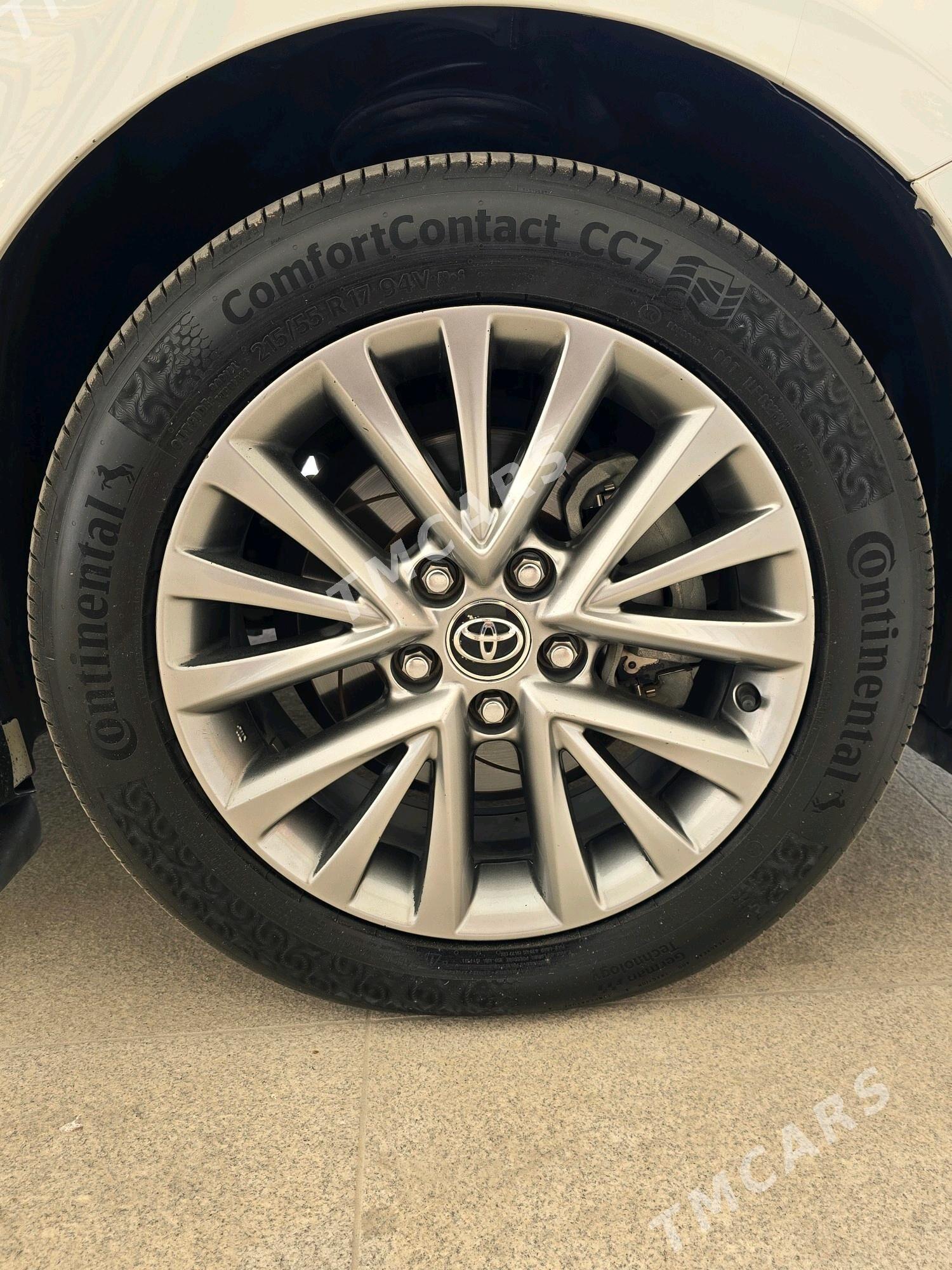 Toyota Camry 2017 - 530 000 TMT - Aşgabat - img 3