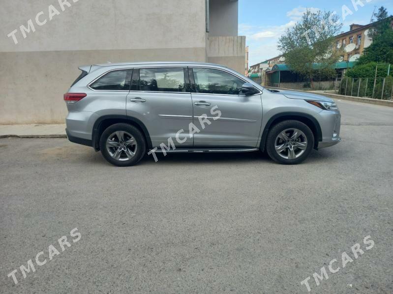 Toyota Highlander 2018 - 458 000 TMT - Мары - img 5