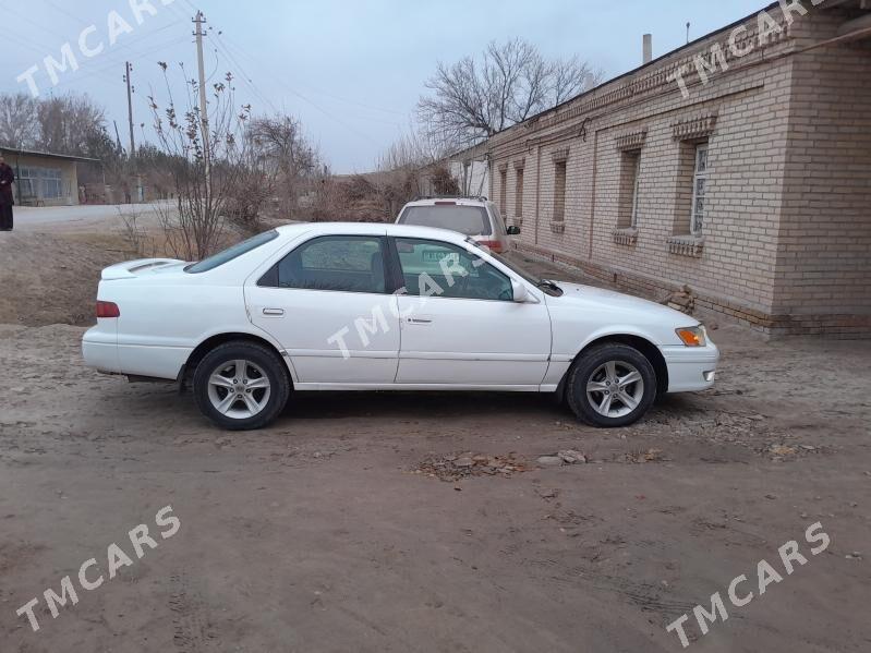 Toyota Camry 2000 - 98 000 TMT - Халач - img 8