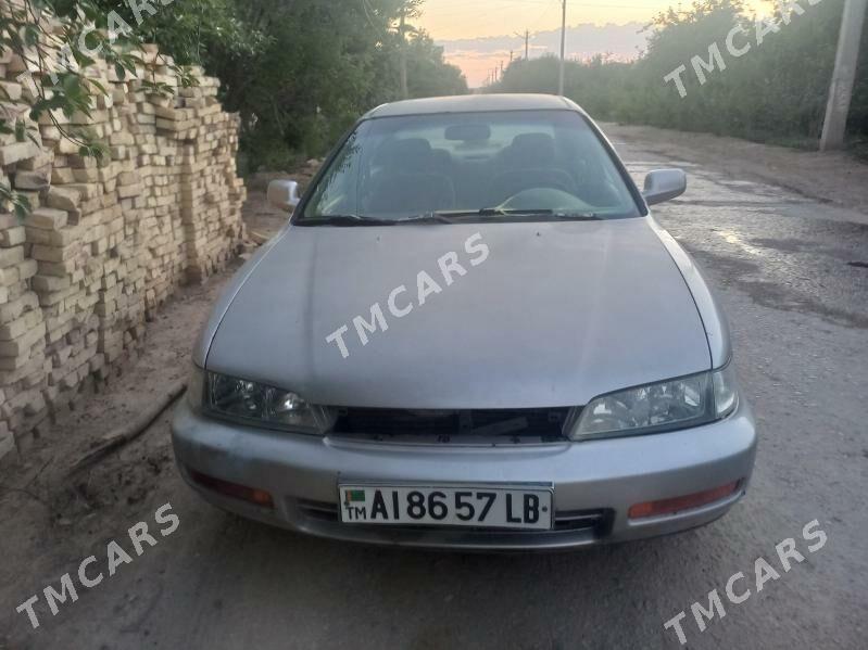 Honda Accord 1996 - 40 000 TMT - Саят - img 2