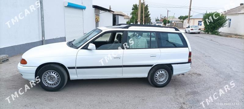 Opel Astra 1992 - 35 000 TMT - Ак-Бугдайский этрап - img 2