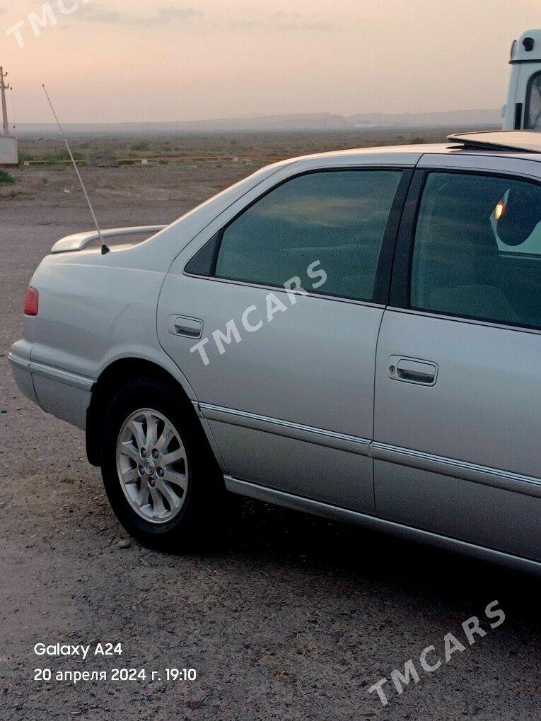 Toyota Camry 2000 - 140 000 TMT - Магданлы - img 4