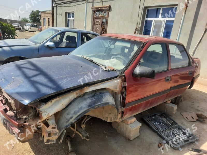 Opel Vectra 1995 - 7 000 TMT - Бахарден - img 6