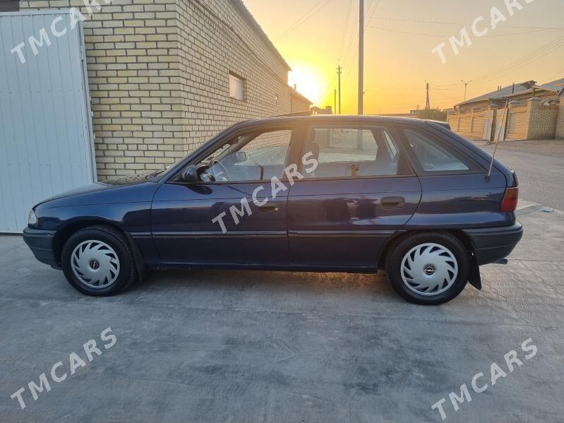 Opel Astra 1993 - 45 000 TMT - Mary - img 3