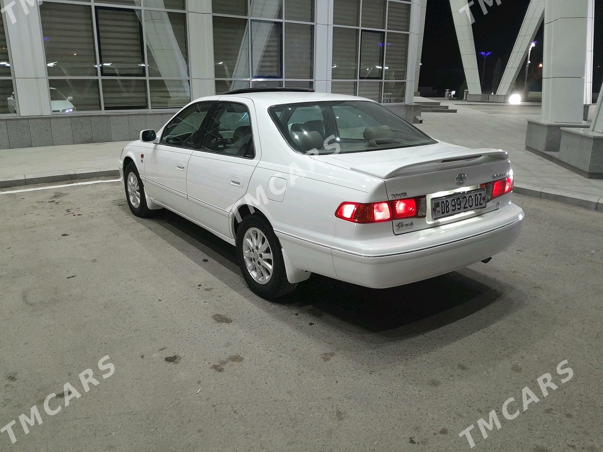 Toyota Camry 2001 - 150 000 TMT - Köneürgenç - img 4