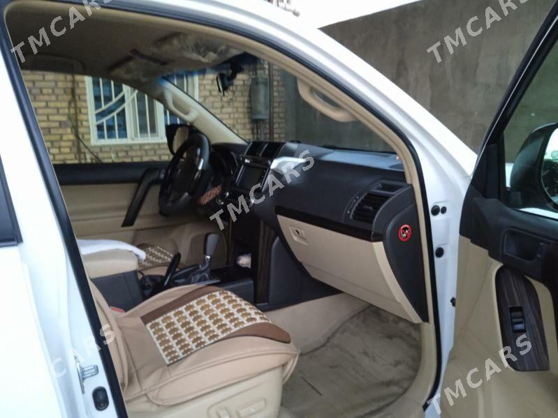 Toyota Land Cruiser Prado 2014 - 565 000 TMT - Бахарден - img 10