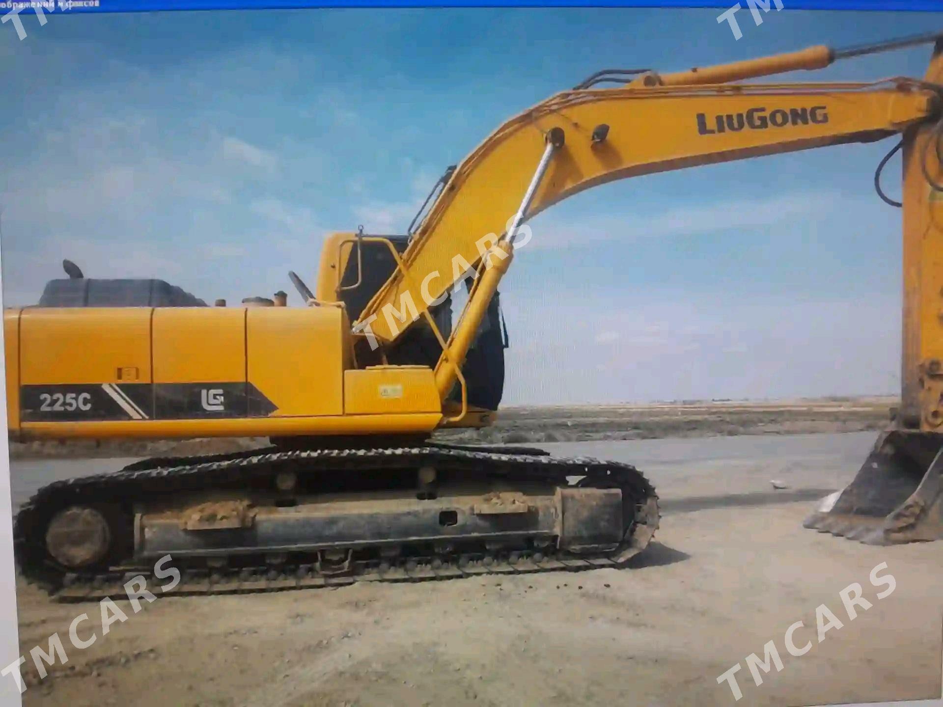 LiuGong Excavator 2010 - 1 000 000 TMT - Ашхабад - img 3