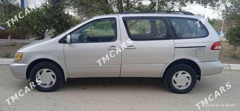 Toyota Sienna 2002 - 133 000 TMT - Esenguly - img 3