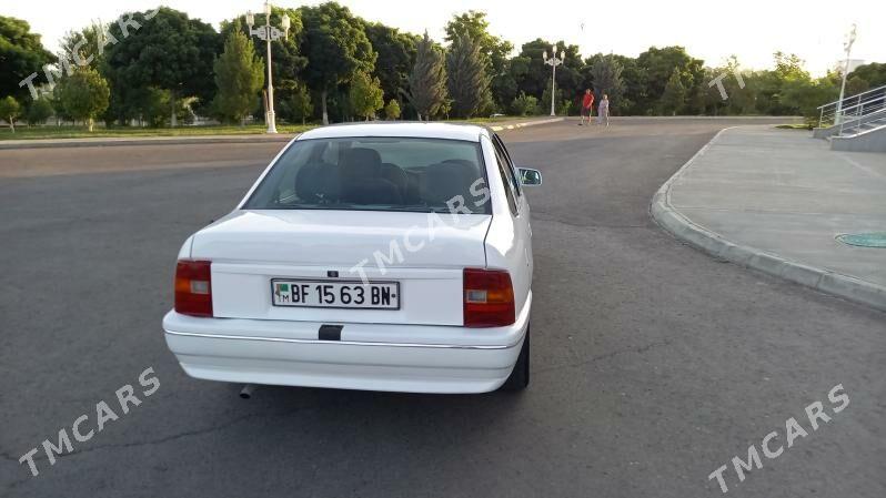 Opel Vectra 1992 - 35 000 TMT - Türkmenbaşy - img 4