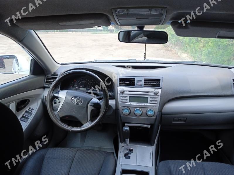 Toyota Camry 2011 - 130 000 TMT - Дашогуз - img 2