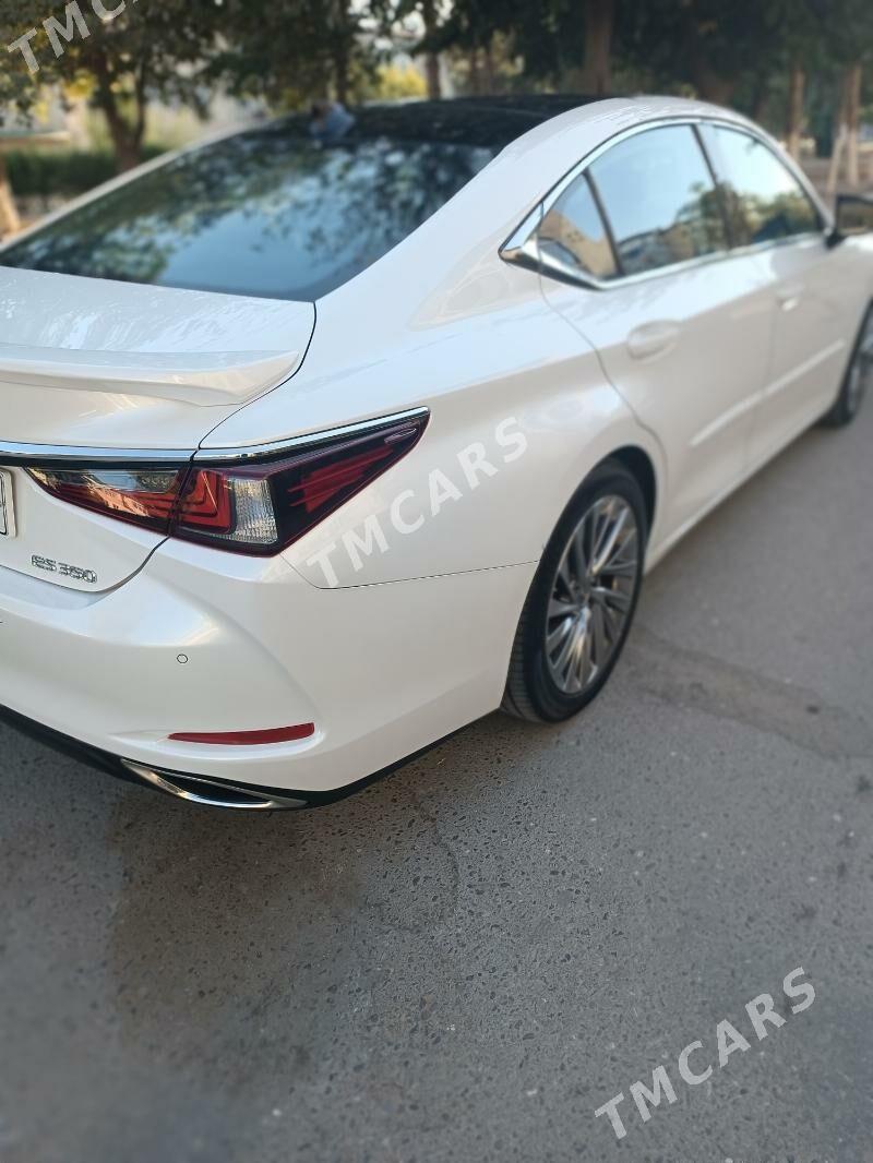 Lexus ES 350 2019 - 445 000 TMT - 5 мкр - img 2