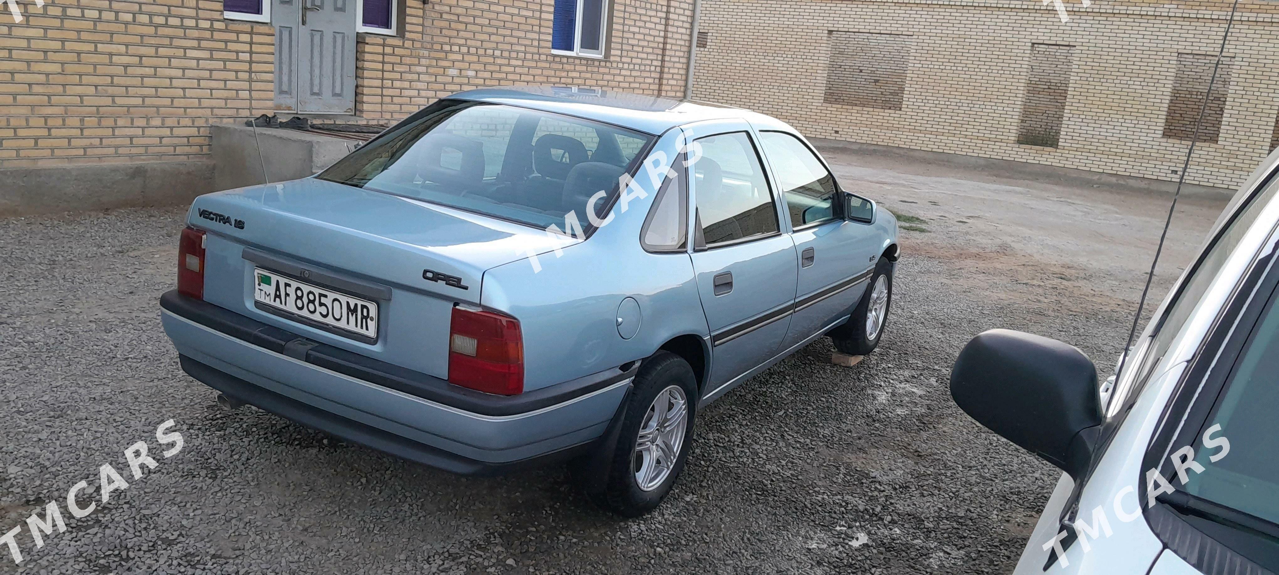 Opel Vectra 1989 - 30 000 TMT - Мары - img 3