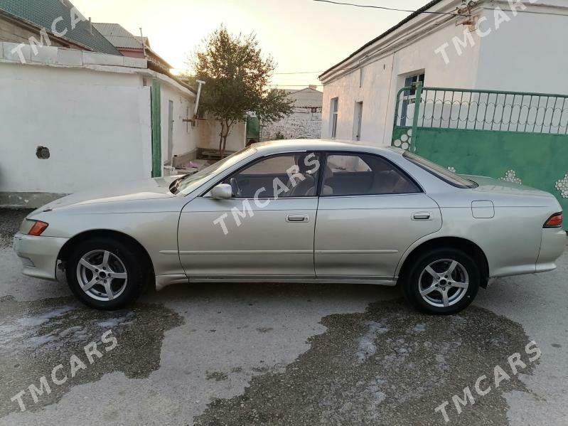 Toyota Mark II 1994 - 33 000 TMT - Балканабат - img 9