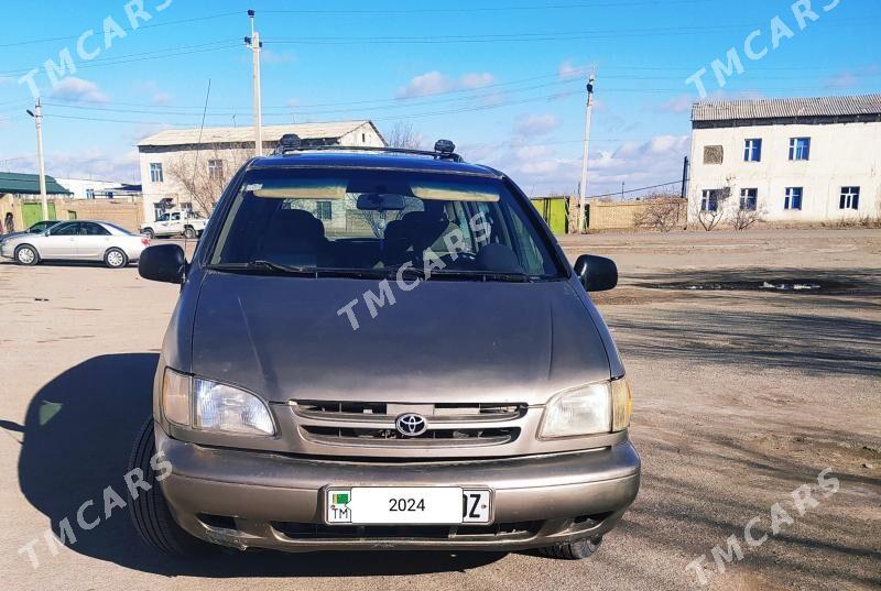 Toyota Sienna 1999 - 90 000 TMT - Boldumsaz - img 2