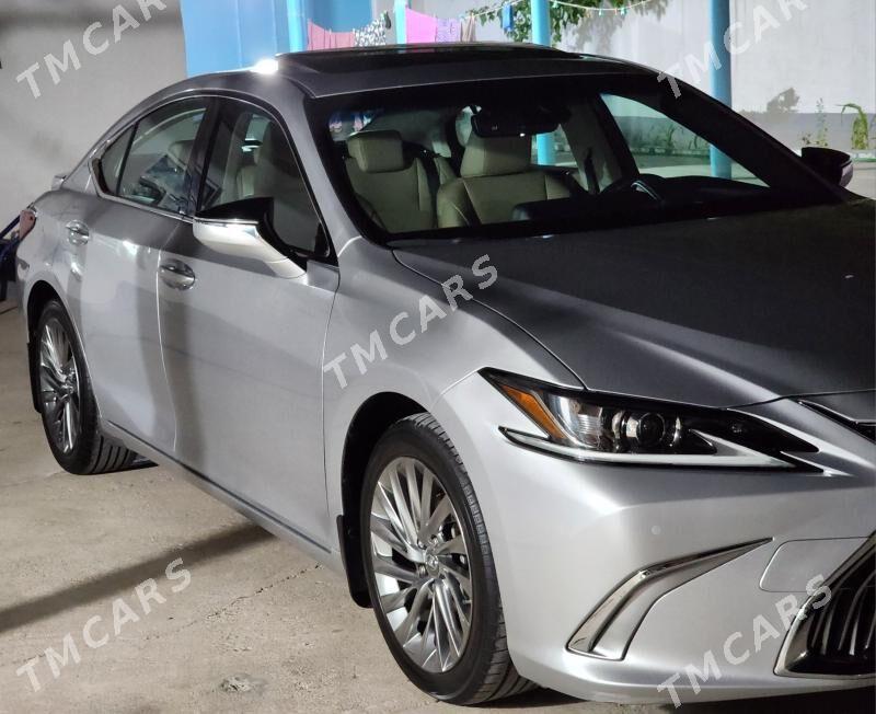 Lexus ES 350 2019 - 530 000 TMT - Гарадамак - img 3