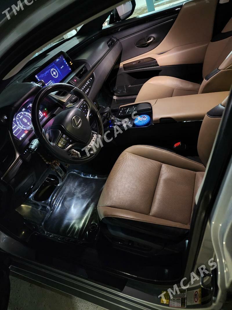 Lexus ES 350 2019 - 530 000 TMT - Гарадамак - img 8