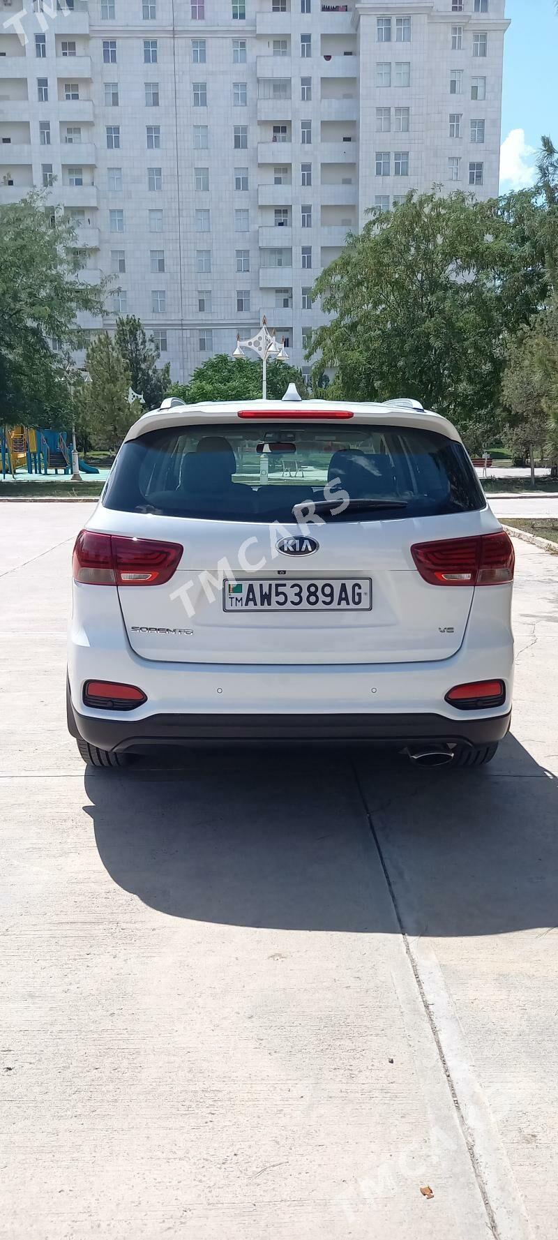 Kia Sorento 2018 - 305 000 TMT - ул. Подвойского (Битарап Туркменистан шаёлы) - img 2