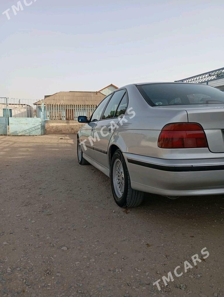 BMW E39 1997 - 60 000 TMT - Jebel - img 3