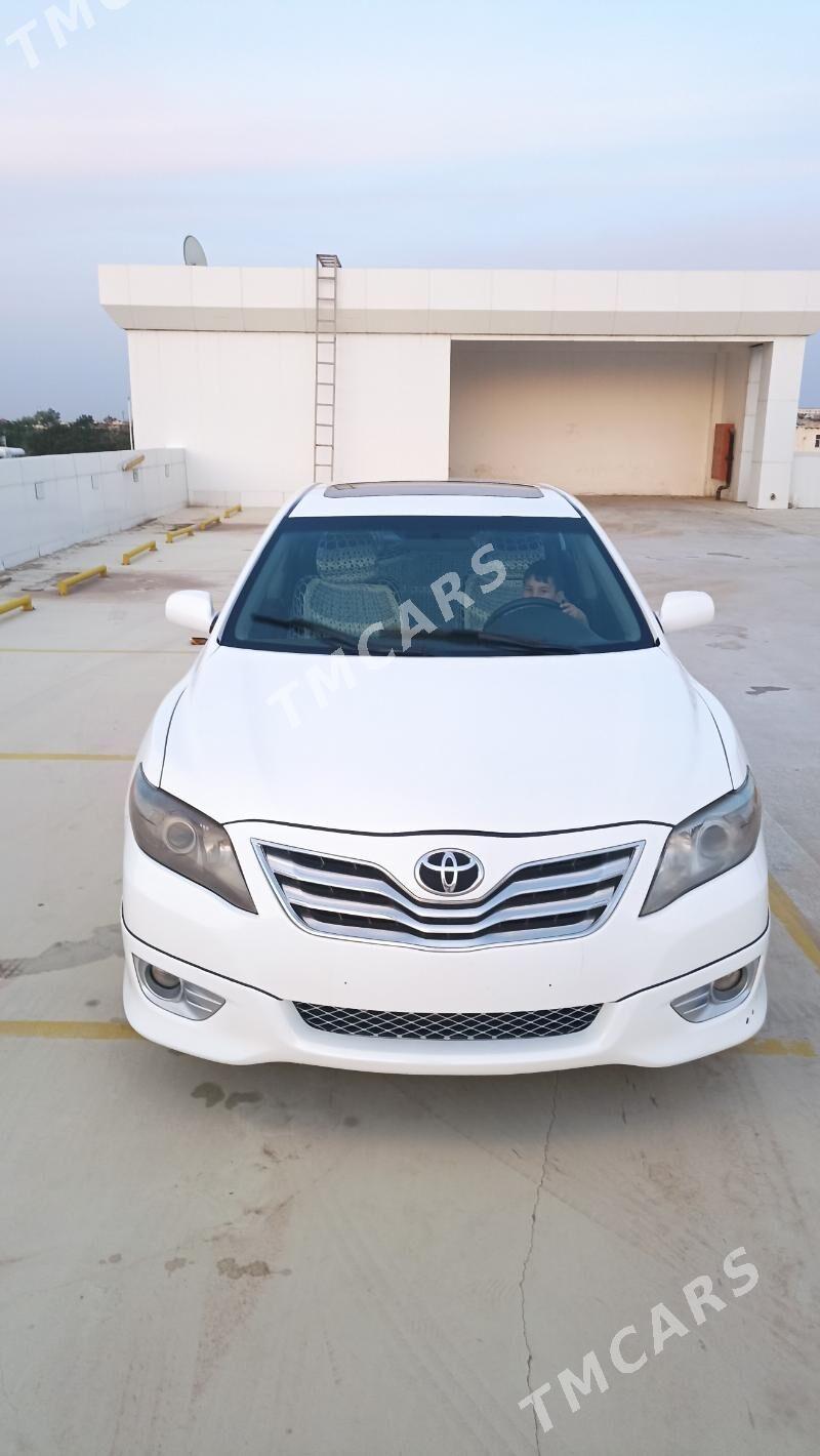 Toyota Camry 2010 - 165 000 TMT - Köneürgenç - img 3