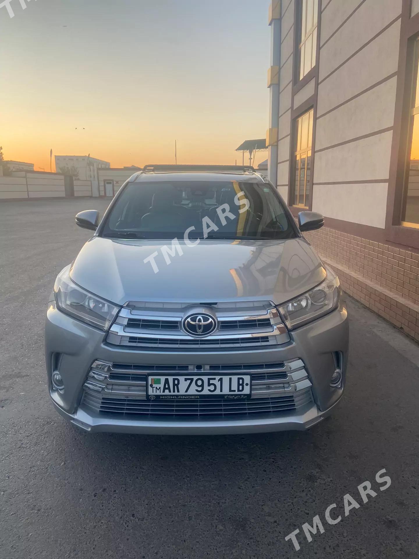 Toyota Highlander 2019 - 440 000 TMT - Туркменабат - img 4