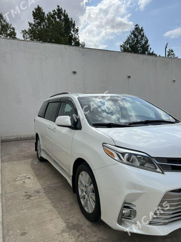 Toyota Sienna 2018 - 420 000 TMT - Aşgabat - img 3