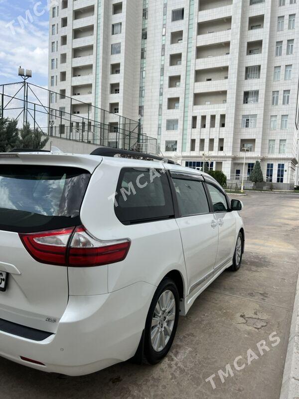 Toyota Sienna 2018 - 420 000 TMT - Aşgabat - img 6