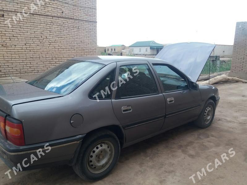 Opel Vectra 1988 - 23 000 TMT - етр. Туркменбаши - img 3