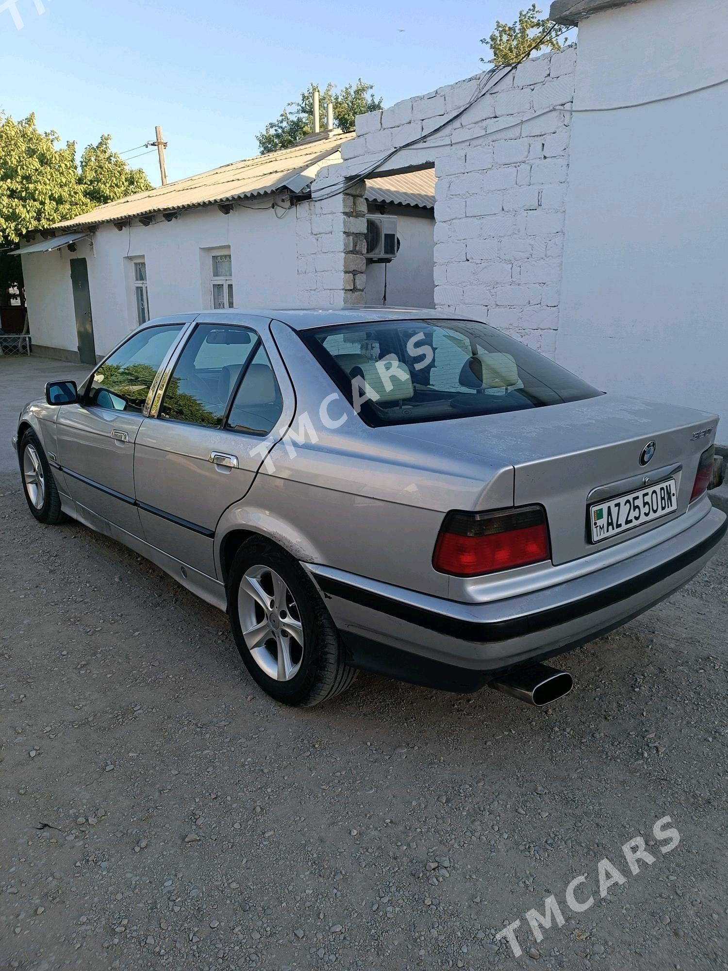 BMW 3 Series 1993 - 30 000 TMT - Балканабат - img 4